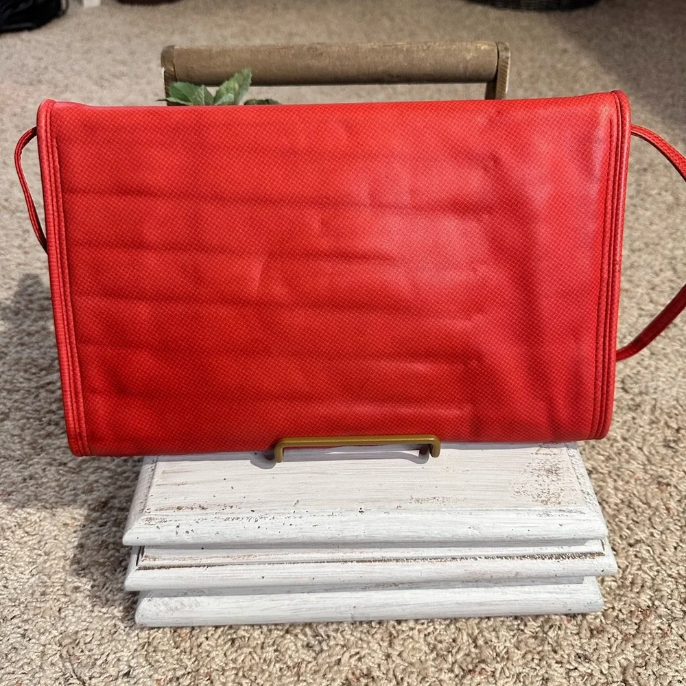 Bottega Veneta Red Crossbody orcClutch